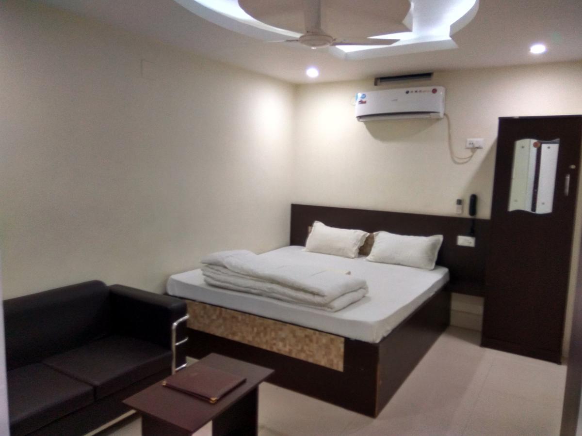 Hotel R K Palace Supaul Buitenkant foto