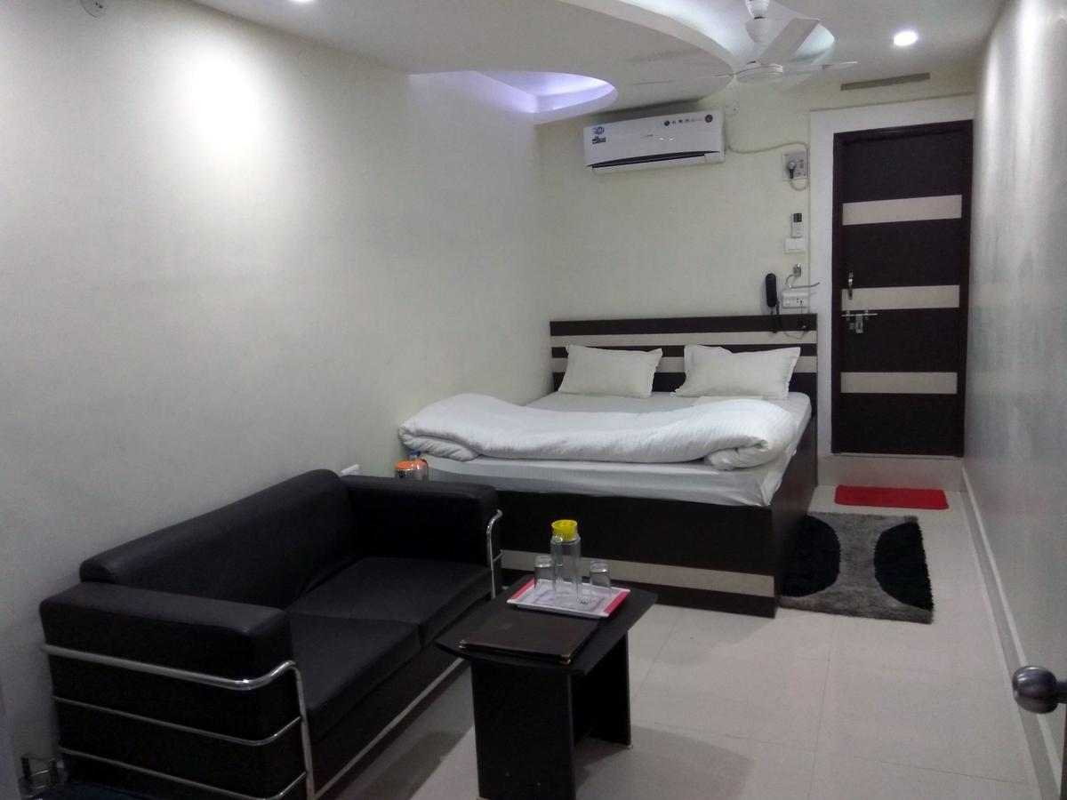 Hotel R K Palace Supaul Buitenkant foto