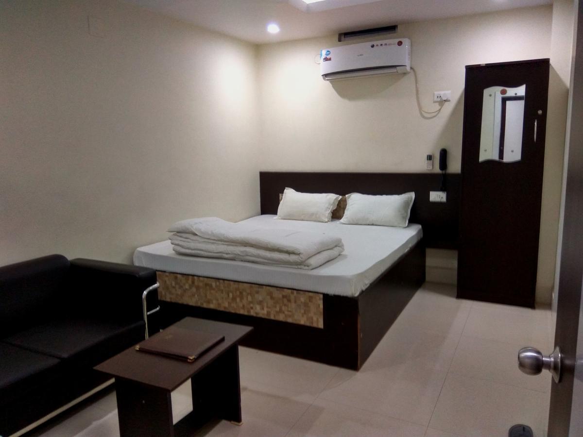 Hotel R K Palace Supaul Buitenkant foto
