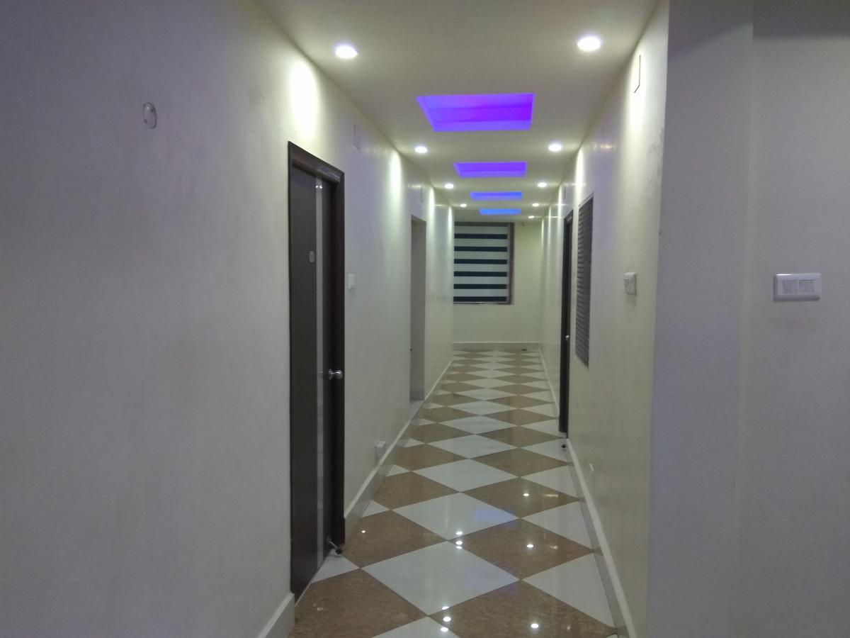 Hotel R K Palace Supaul Buitenkant foto